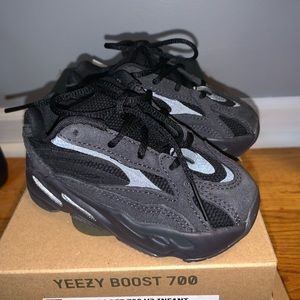 Yeezy Boost 700